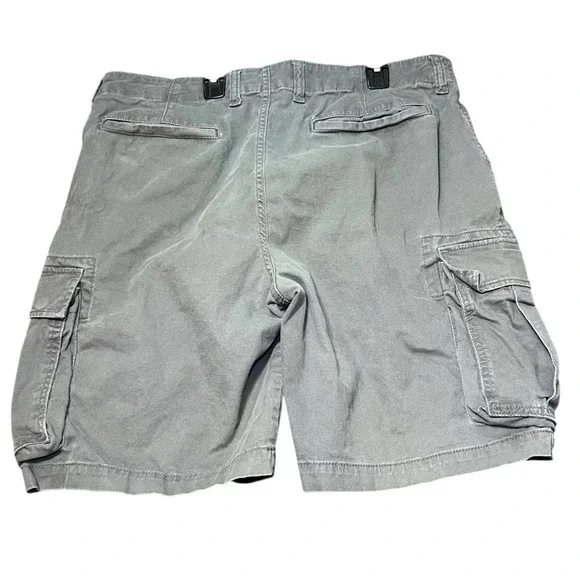 Old Navy Lived In Straight Cargo Shorts Mens 38 Grey Built In Flex Pockets - Picture 3 of 16